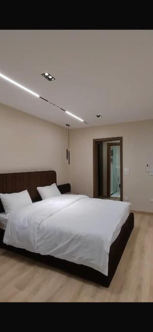Apartment Ad Doqi